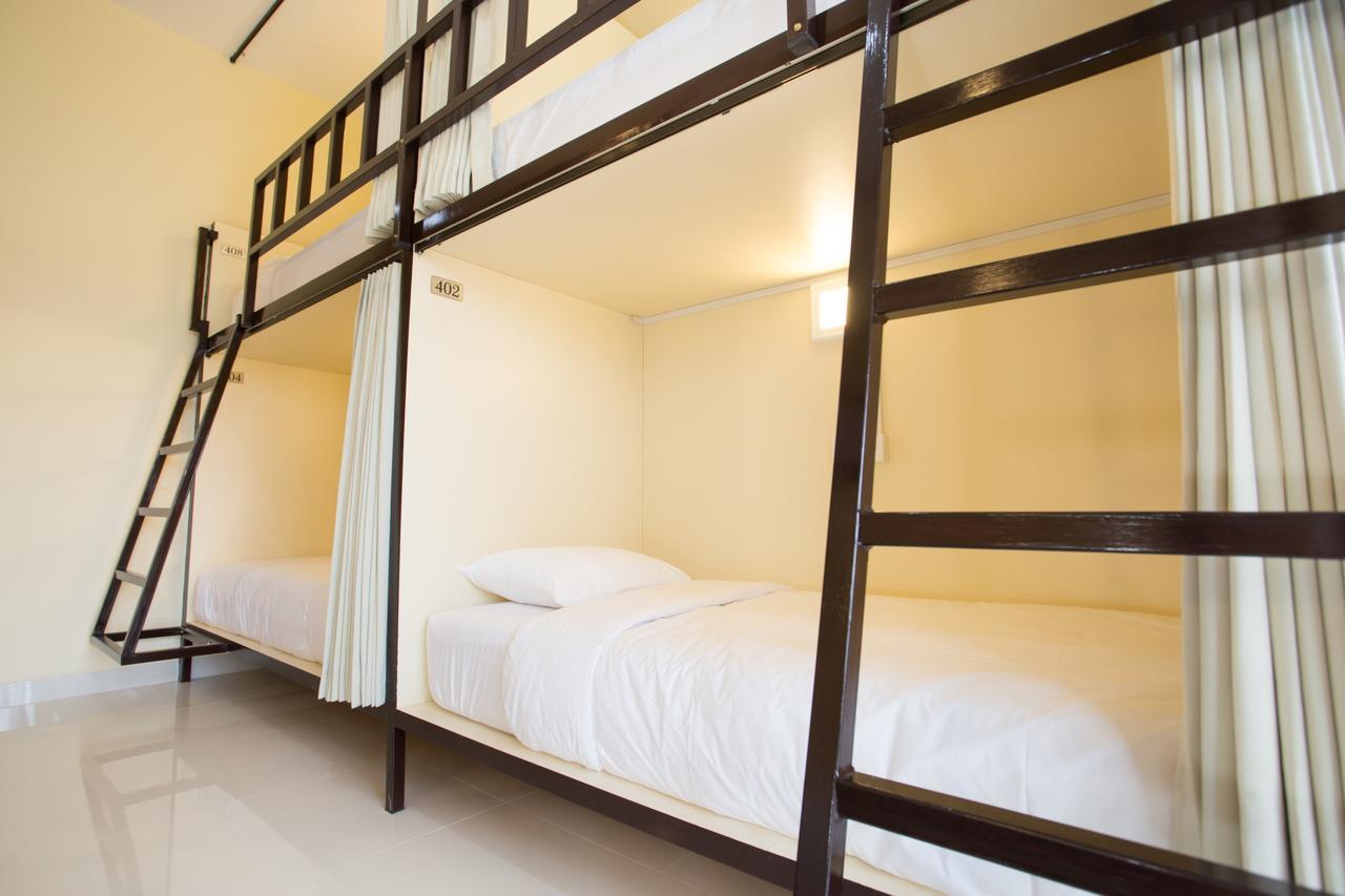 V Canggu Dormitory Exterior photo