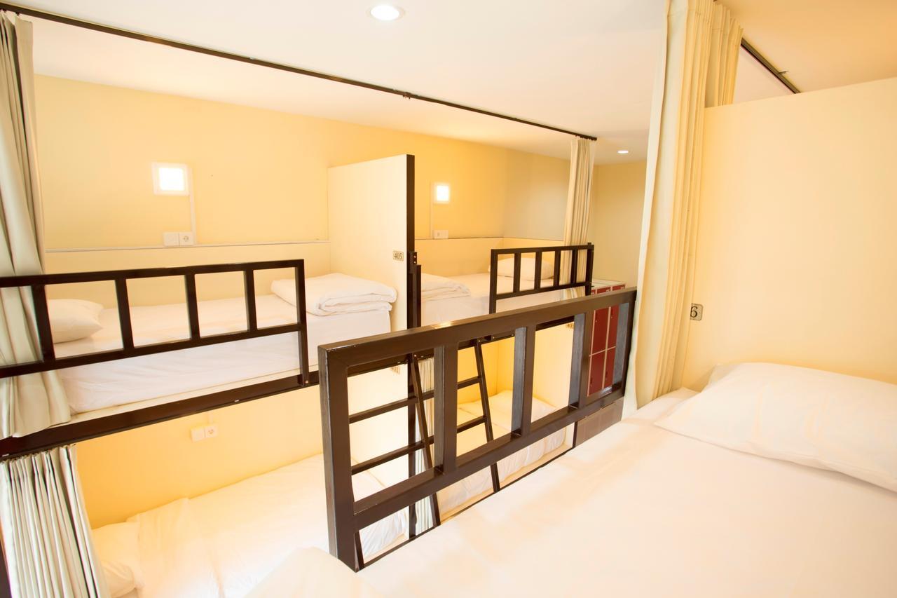 V Canggu Dormitory Exterior photo